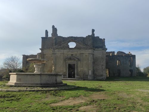 Ghost town of Monterano 